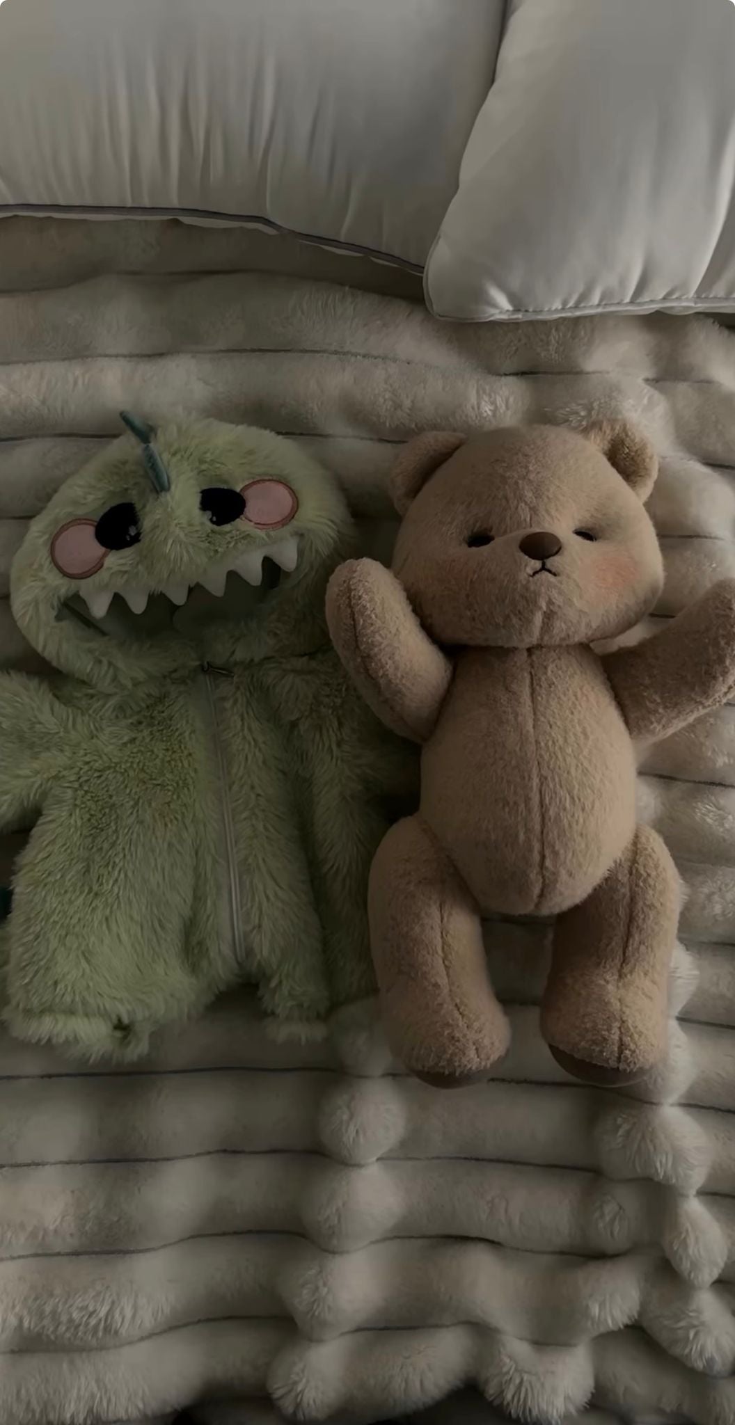 Drachen Plüschie grün