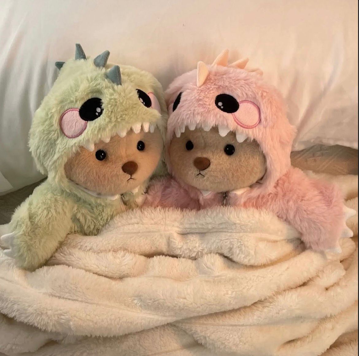 Drachen Plüschie grün