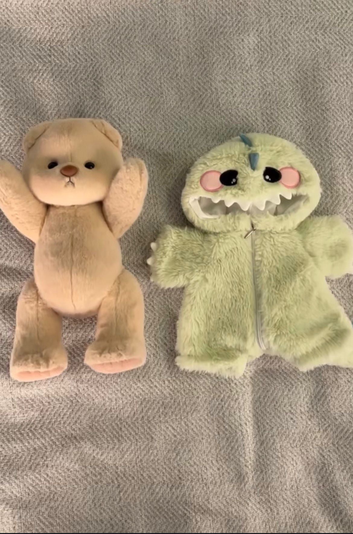 Drachen Plüschie grün